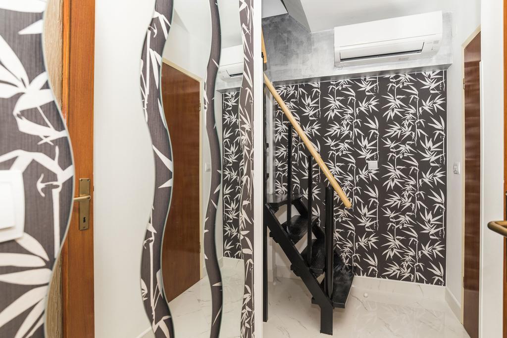 Apartma Paris *