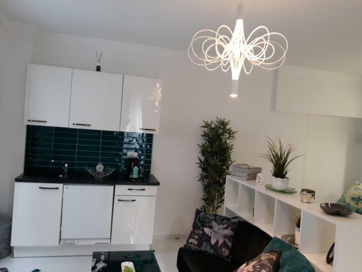 Paris Apartmán *